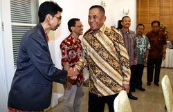 Menhan Ryamizard Akan Aktifkan Kembali TNI Masuk Desa