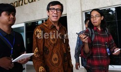 Menkum Sudah Terima Surat dari Kubu Agung Laksono, Segera Sampaikan Balasan