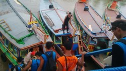 Pengalaman Baru & Seru, Bermalam di Kapal Tongkang
