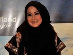 Ditanya Soal Rossa dan Baim Wong, Pipik Rada Sewot