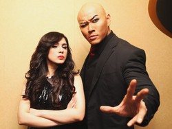 Deddy Corbuzier dan Nycta Gina Pacaran?