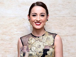 Julie Estelle Pacaran dengan Chicco Jerikho?