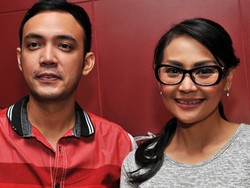 Kisah Taaruf Sandy Tumiwa dan Drama Tessa Kaunang