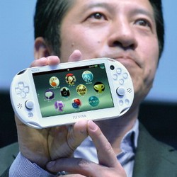 Sony Beri Ganti Rugi Gamer PS Vita