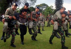 Taruna TNI-Polri Digabung, Bagaimana Caranya?