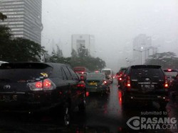 Penampakan Gedung-gedung di Jl Sudirman yang Hilang Ditelan Hujan