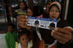 Puluhan Warga Murka karena Merasa Ditipu Anggota DPRD soal Kartu Sehat