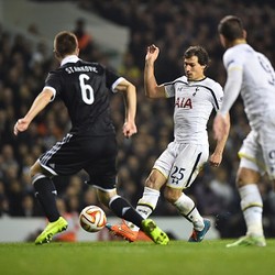 Spurs Lolos ke Fase Knockout Berkat Gol Tunggal Stambouli