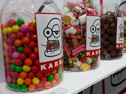 19 Perupa Rayakan 19 Tahun Band Naif