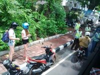 Polisi Razia Bule di Jalanan