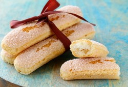 Macaron, Biscotti, dan Ladyfinger Punya Riwayat Pembuatan yang Unik (2)