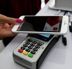 Android Pay Jadi Saingan Apple Pay di China