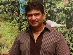 Sah Jadi WNI, Ashraff Rilis Album Tak Mungkin Ku Bohongi Kamu