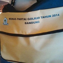 Lucu, Aksesoris Munas Golkar Bali Tertulis Munas Bandung