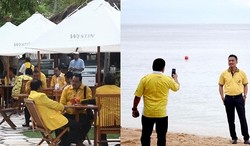 Ketika Peserta Munas Golkar Bersantai di Tepi Pantai