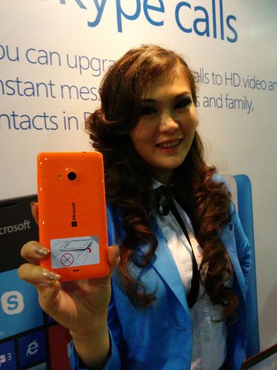 Lumia Dual SIM Pertama Tanpa 'Nokia'