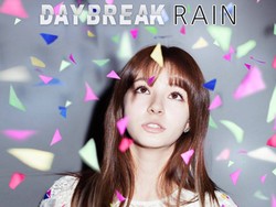 Mengintip Video Musik Debut Shannon Day Break Rain