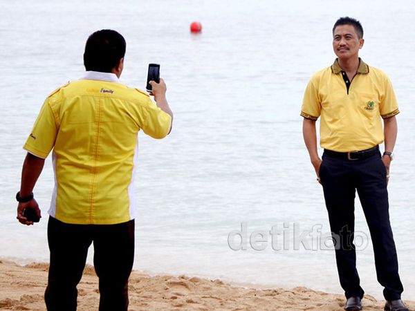 Rehat Sejenak Disela-sela Munas Golkar