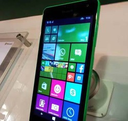 Ponsel Selfie Rp 1,7 Juta Lumia 535