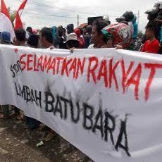 Warga Dua Kecamatan Protes Limbah Beracun PLTU Paiton