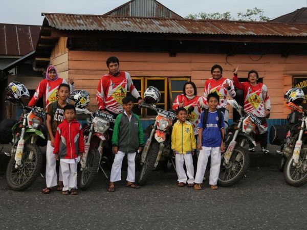 Viar Jelajah Indonesia di Ende, Flores