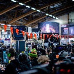 Keren! LAN Party dengan 22 Ribu PC Sekaligus