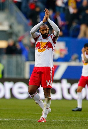 Majalah Prancis Beri 100 Halaman Khusus untuk Thierry Henry