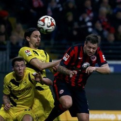 Eintracht Tenggelamkan Dortmund