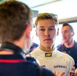 Kvyat Dinilai Punya Kemiripan dengan Vettel