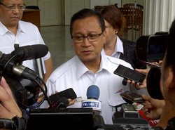 Cegah Kecelakaan dan Keterlambatan Kereta, Dirut PT KAI Janji Benahi Perlintasan