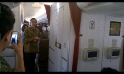 Kenapa Jokowi Memilih Pesawat Komersil dalam Kunjungan Resminya ke Semarang?