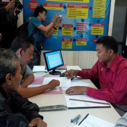 Siswi Diduga Korban Pencabulan Raja Solo Melahirkan, Ortu Datangi Polisi