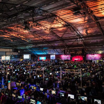 Dreamhack: Puluhan Ribu Gamer Adu Ilmu, Berpesta & Menggila