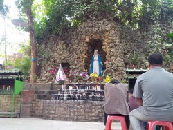 Rasakan Ketenangan Hati di Gua Maria Sendang Jatiningsih, Yogya