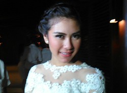 Kisah Cinta Pilu Syahnaz di Video Klip Terbaru 18+