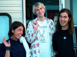 Kenangan Dave Grohl Dicium Kurt Cobain Saat Bahas Foo Fighters