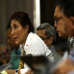 Menteri Susi Bikin Gebrakan Lagi: Larang Bongkar Muat di Tengah Laut