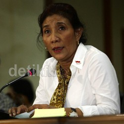 Bagaimana Cara Tenggelamkan Kapal? Menteri Susi: Dibom Saja Kali