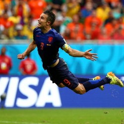 Gol Terbaik 2014 Milik James Rodriquez, Van Persie, atau Roche?