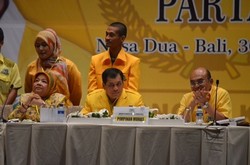 Munas Golkar Memanas Soal Ketua Harian, Nurdin Halid Tetap Ketok Palu