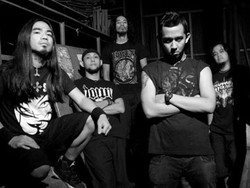 Burgerkill Terbitkan Buku Foto Tur Konser 20 Kota