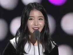 IU Jadi Best Female Artist di MAMA 2014