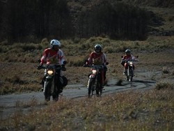 Riders Viar Jelajah Indonesia Siap Gaspol Lagi ke Kalimantan dan Papua