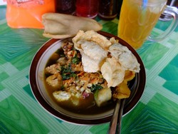 Kuliner Unik & Nikmat dari Banyuwangi: Rujak Soto