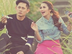 Ini Foto Prewedding Fitri Karlina dengan Pilot Ganteng