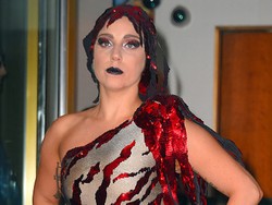 Lady Gaga Mengaku Ingin Pacari Taylor Swift