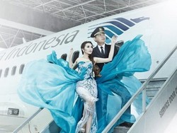 Foto-foto Prewedding Fitri Karlina dan Sang Pilot