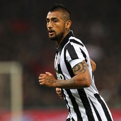 Kembali Dispekulasikan dengan MU, Vidal: Aku Puas dan Bahagia di Juve
