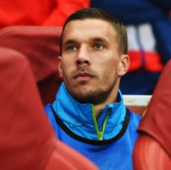 Podolski Pendam Hasrat Balik ke Koeln