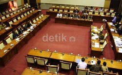 DPR Putuskan Pengganti Busyro di Pertengahan Januari 2015
